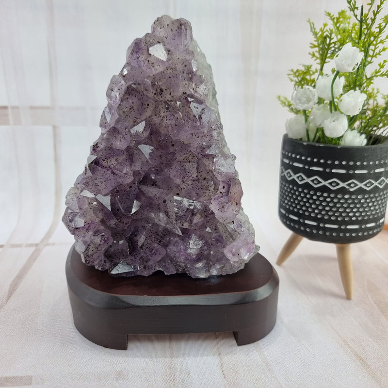 Amethyst lamp with wooden base and LED lighting height 18 cm weight 1.8 kg