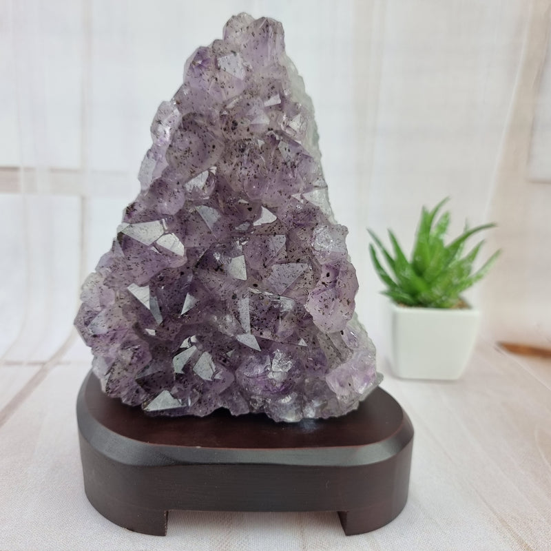 Amethyst lamp with wooden base and LED lighting height 18 cm weight 1.8 kg