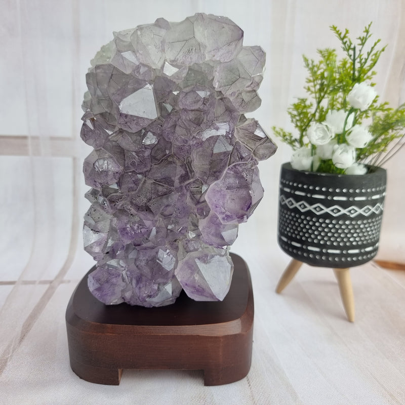 Amethyst lamp with wooden base and LED lighting height 18 cm weight 1.8 kg