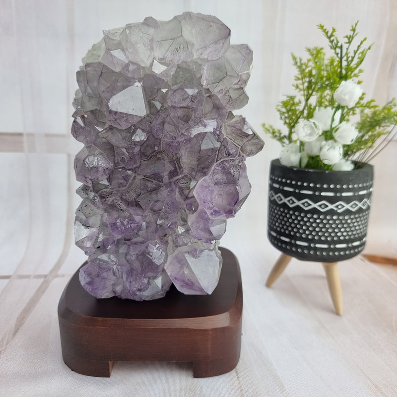 Amethyst lamp with wooden base and LED lighting height 18 cm weight 1.8 kg