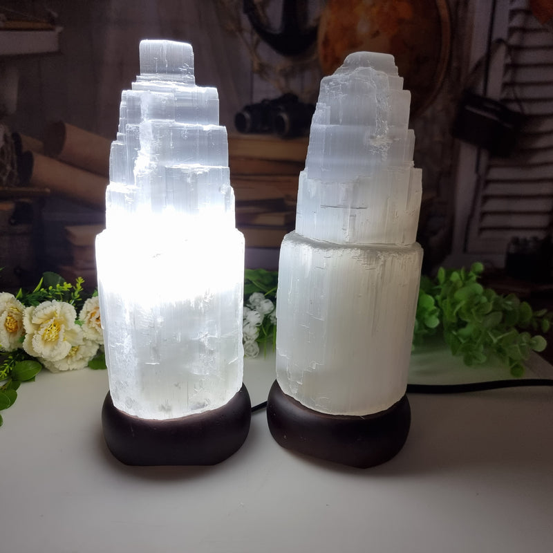 Selenite lamp with wooden base and LED lighting, height 20 to 40 cm